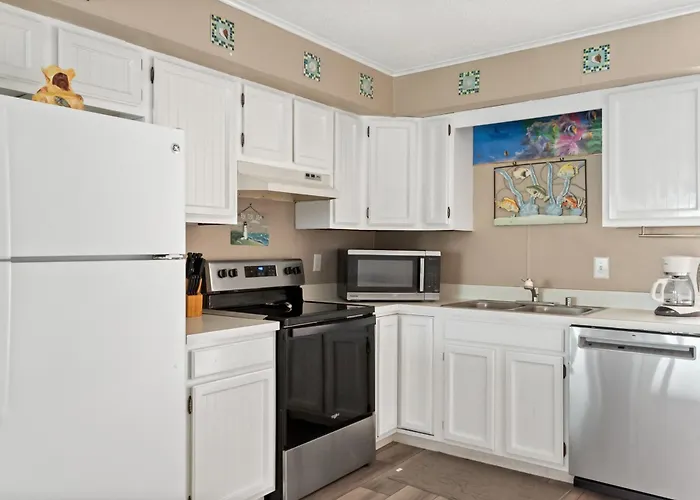 Bayside 2-bedroom On 53rd Street Perfect For A Coastal Escape In Ocean