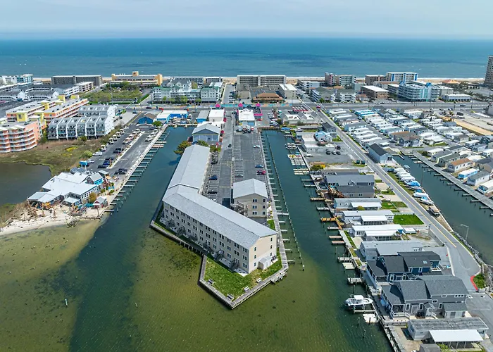 Bayside 2-bedroom On 53rd Street Perfect For A Coastal Escape In Ocean *